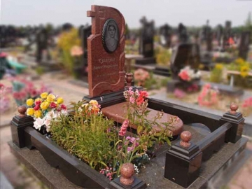 одиночный гранитный памятник для кладбищ
